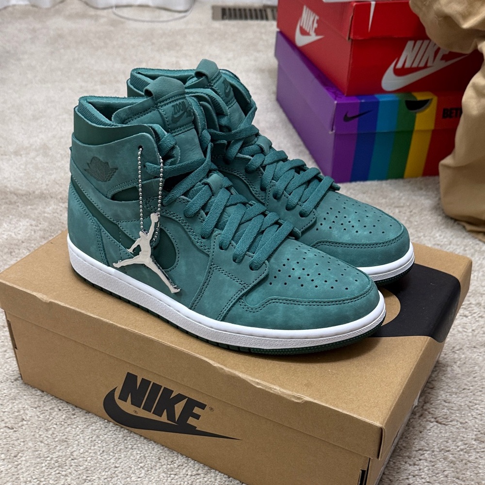 Nike Air Jordan 1 High Women’s Sneakers in Teal Green